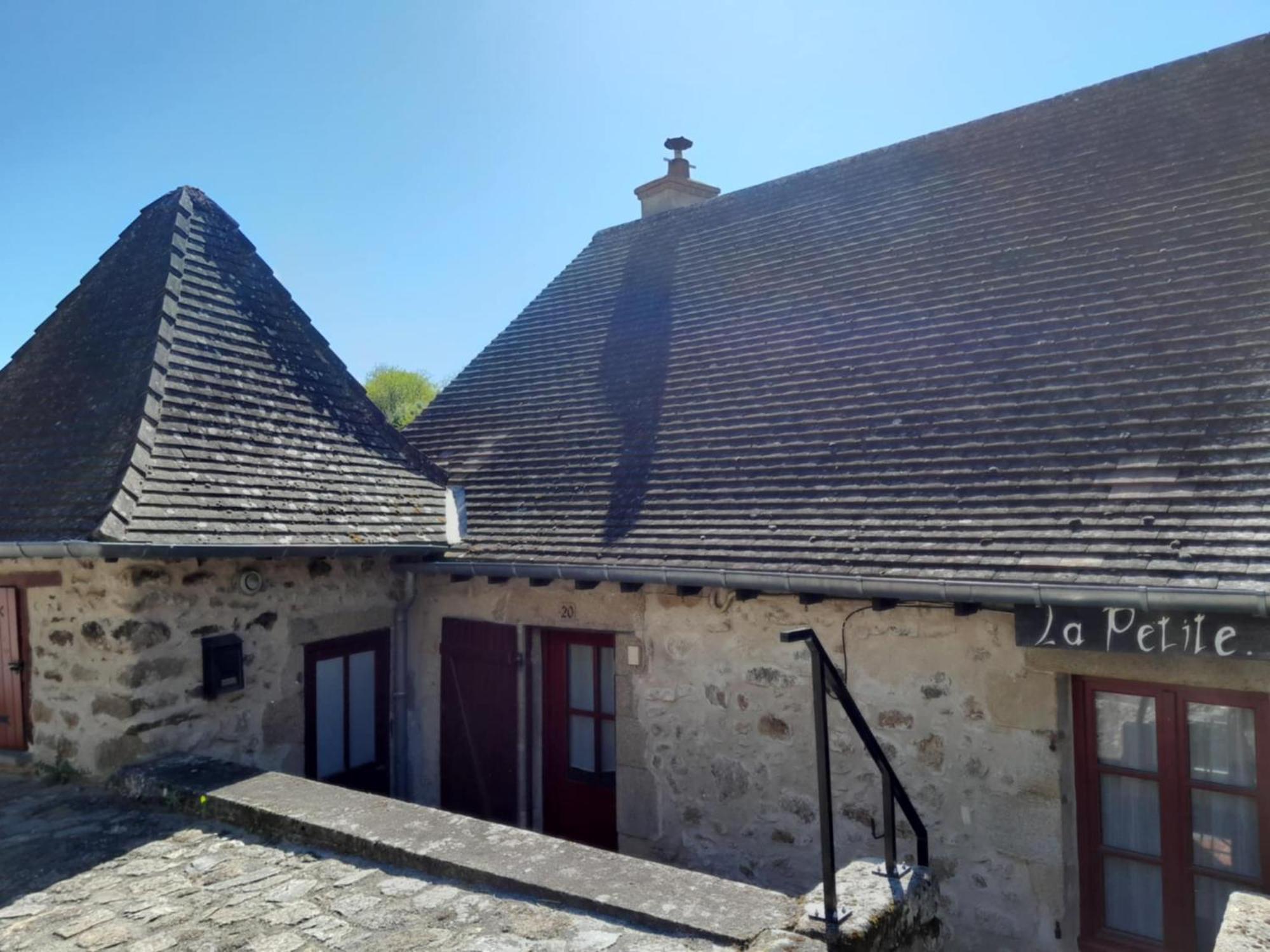 Gite "La Petite" Saint-Benoit-du-Sault Εξωτερικό φωτογραφία